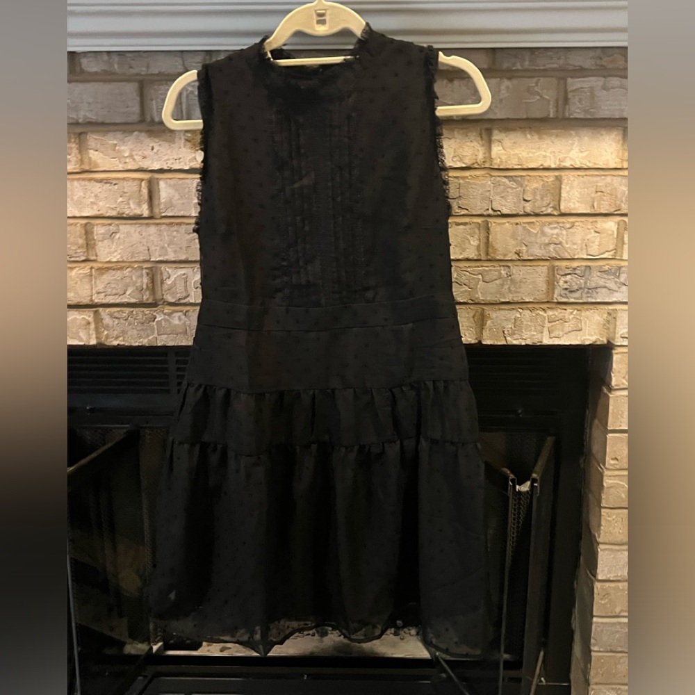 francesca's sleeveless high neck black dress NWT. Size L